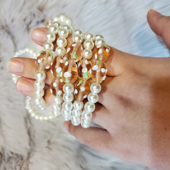 BABY beaded gummy bear bracelet - Picture 5 of 5